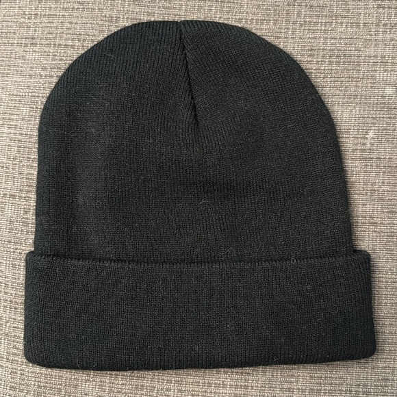 Knit hat - Picture 2 of 2